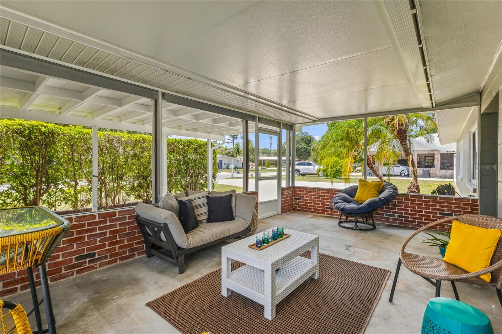 LAKE SARASOTA - Residential