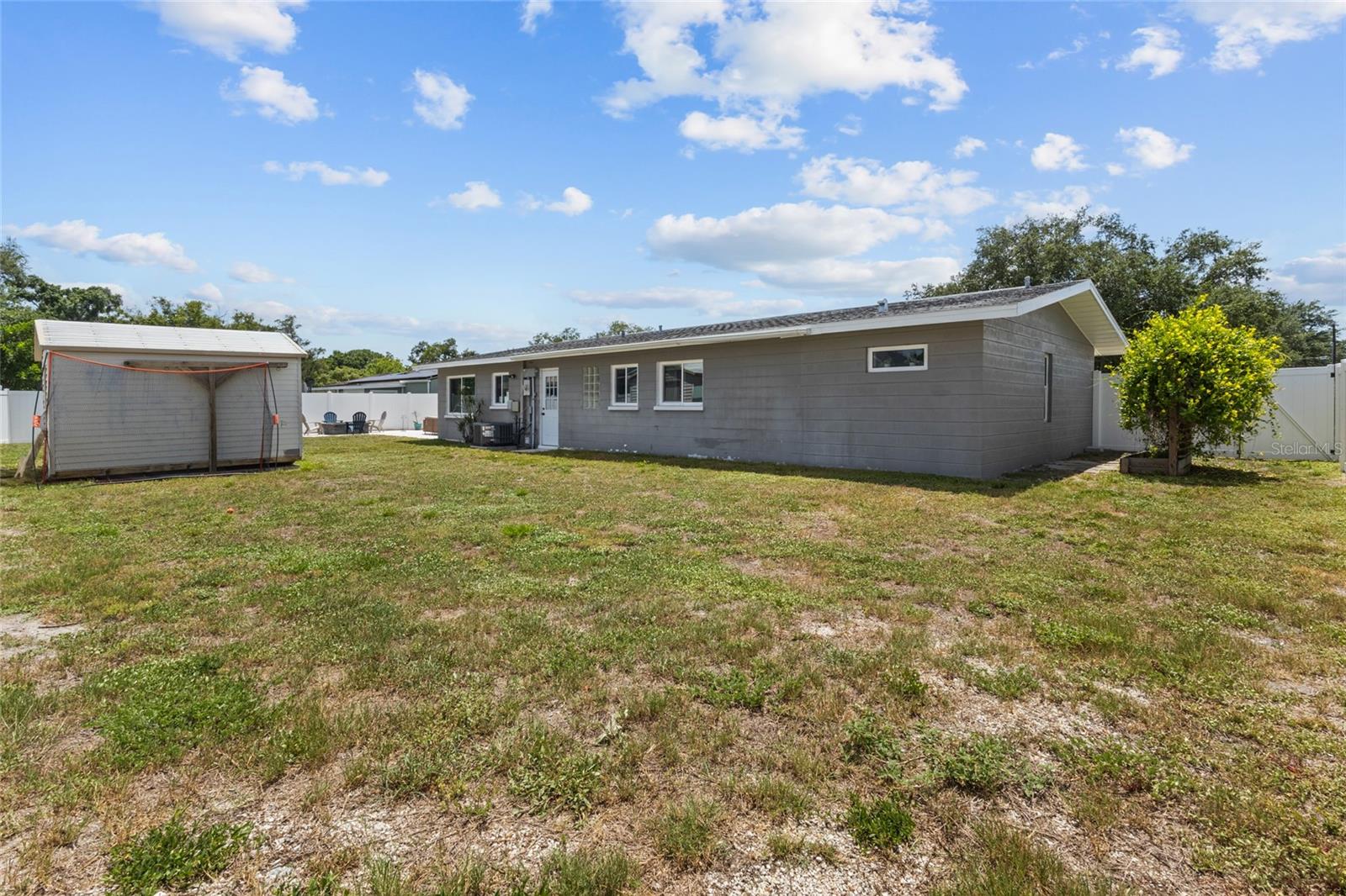 LAKE SARASOTA - Residential