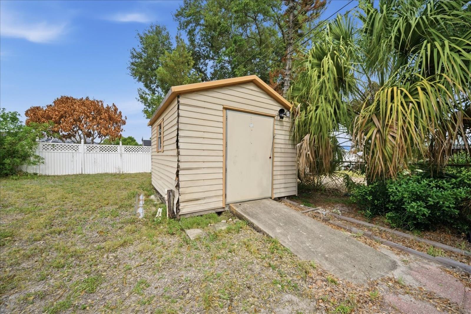 DELESPINE COURTS REP - Residential