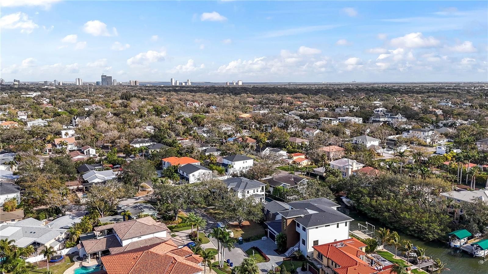 CAROL SHORES - Residential