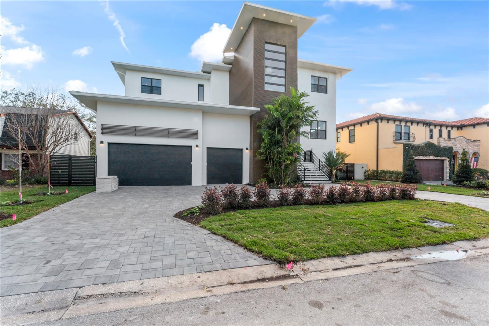 CAROL SHORES - Residential