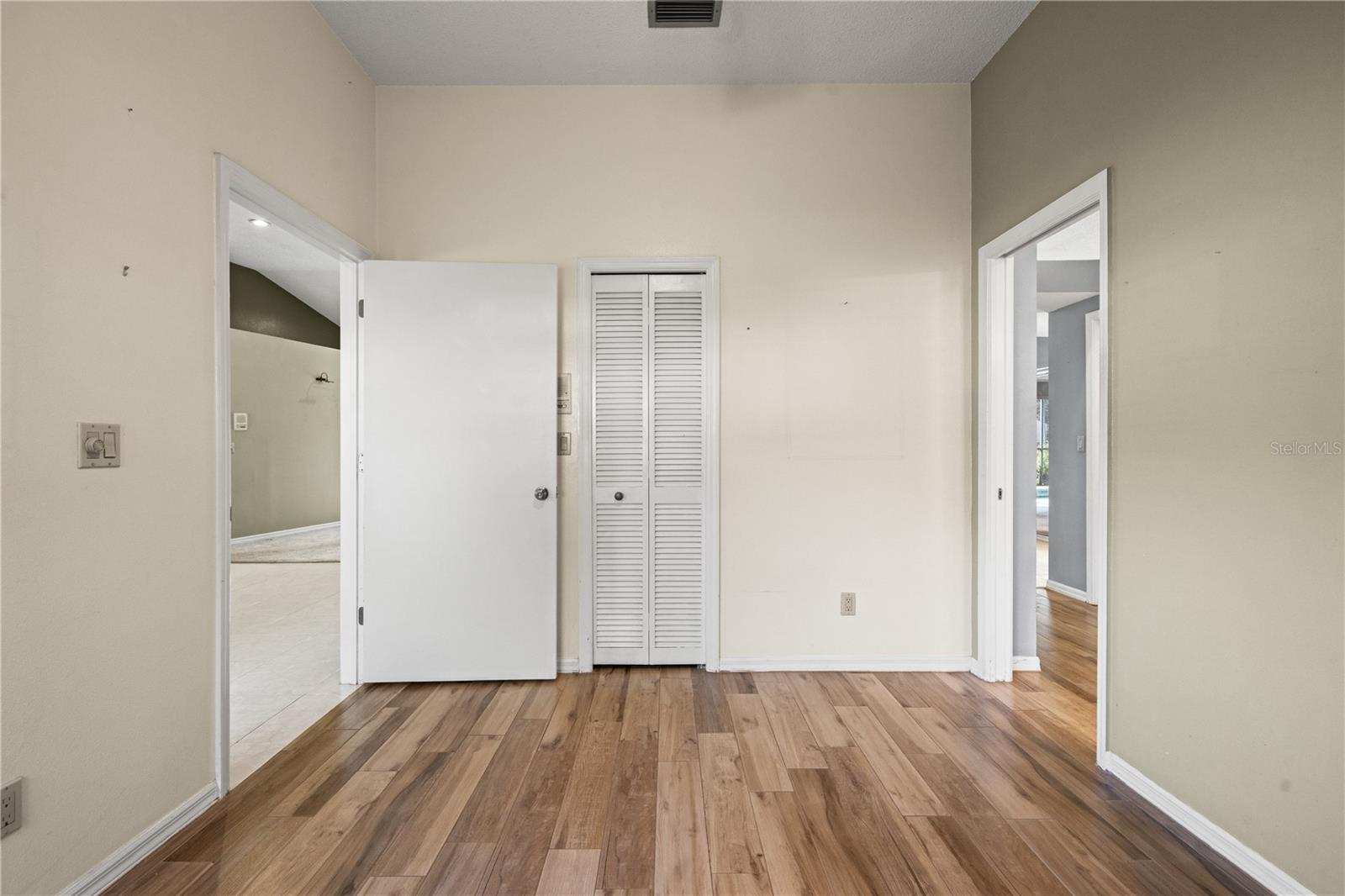 TAMPA PALMS AREA 2 UNIT 7C - Residential