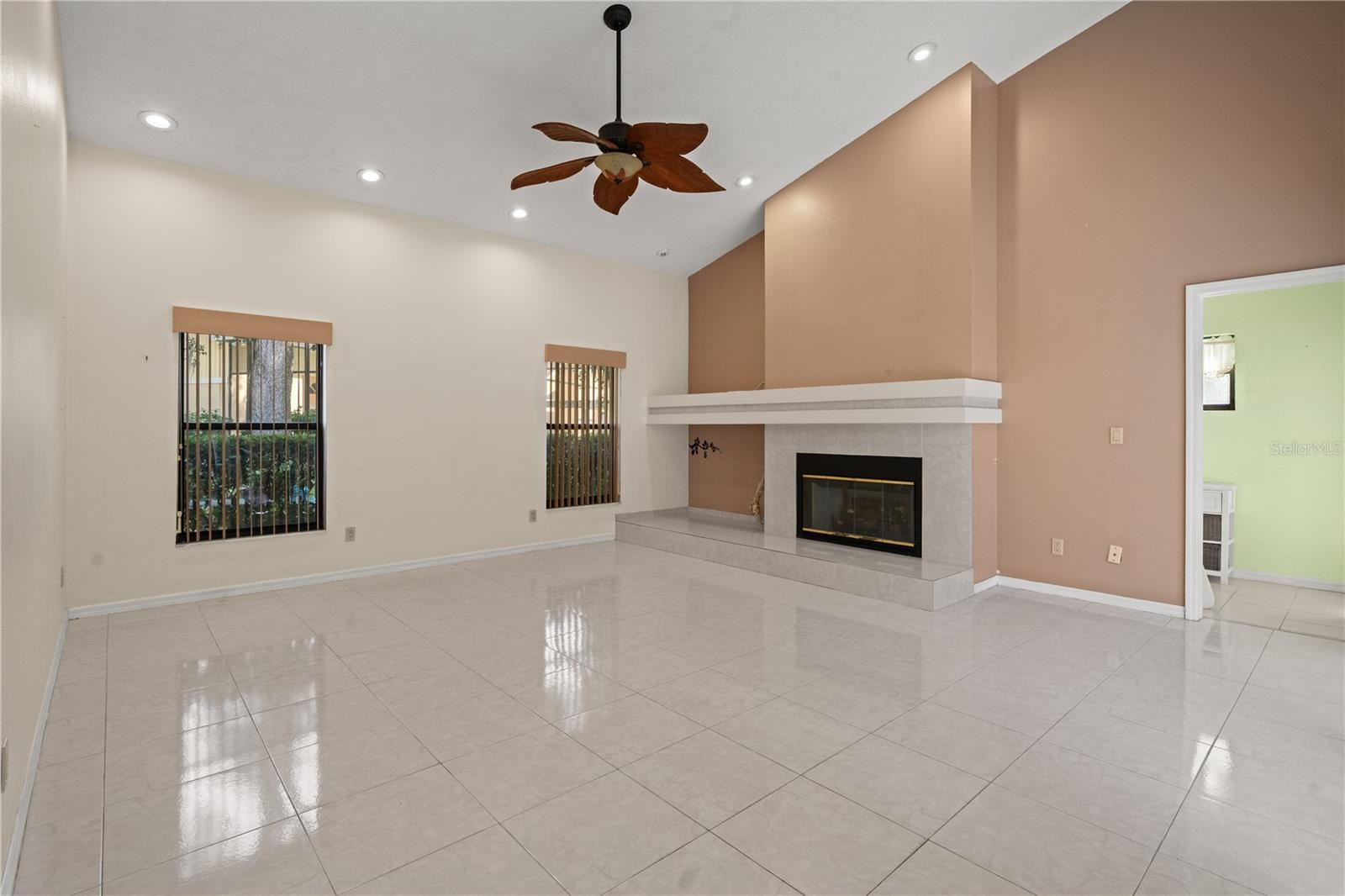 TAMPA PALMS AREA 2 UNIT 7C - Residential