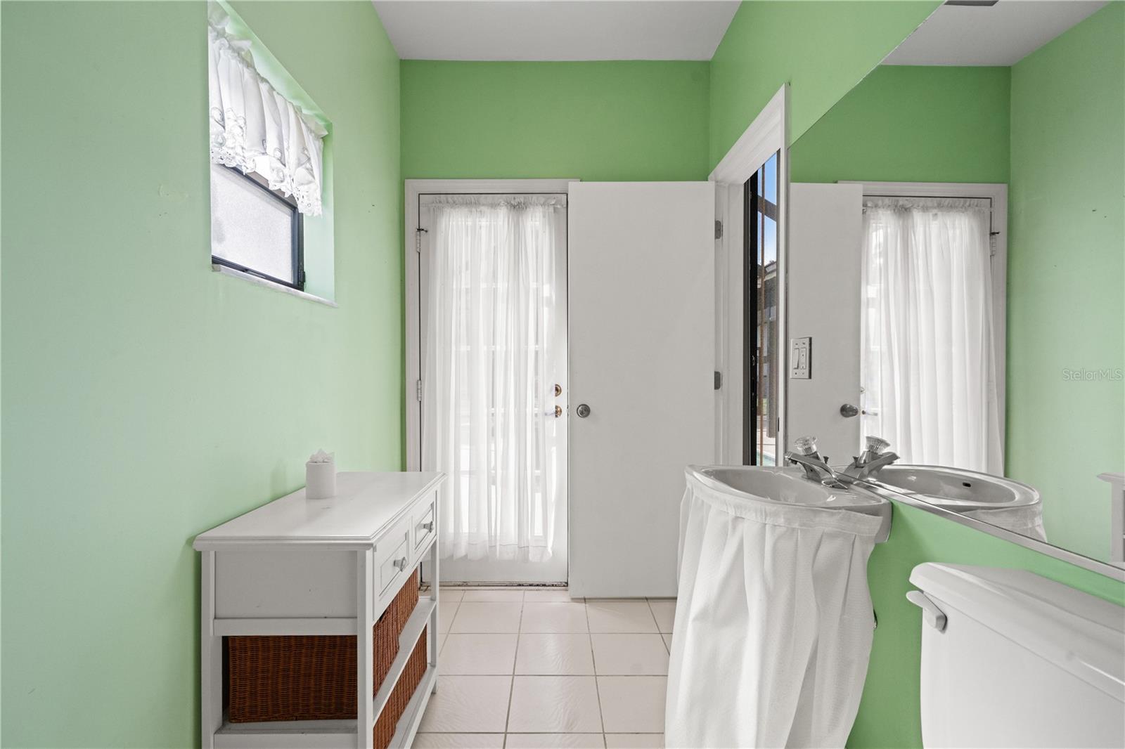 TAMPA PALMS AREA 2 UNIT 7C - Residential