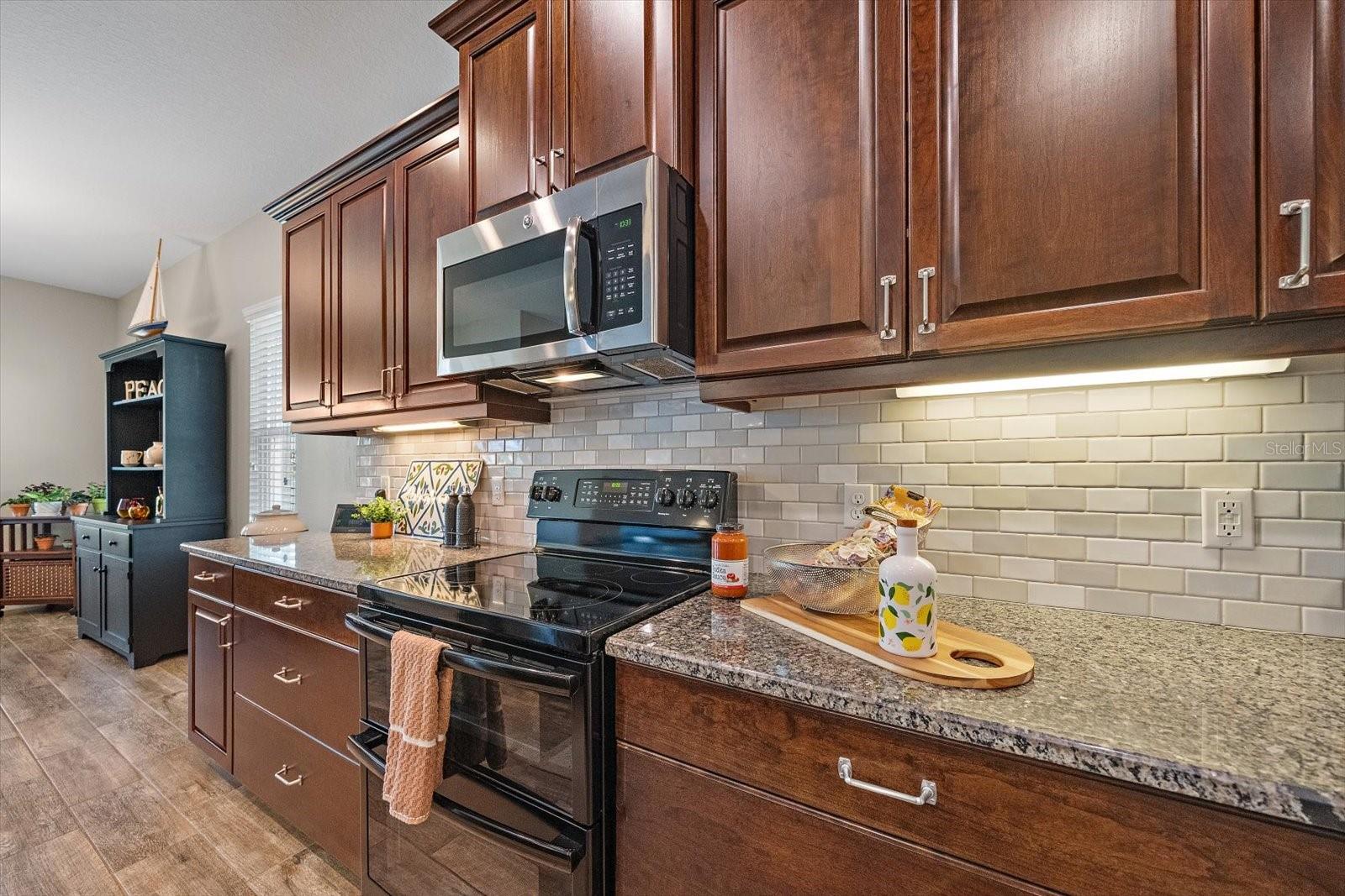 THE RIDGE AT CROSSING CREEK - Residential