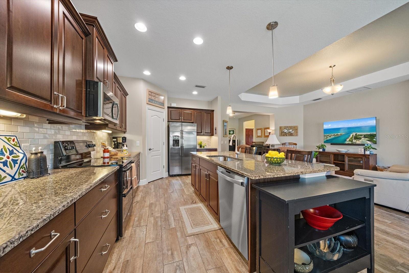 THE RIDGE AT CROSSING CREEK - Residential