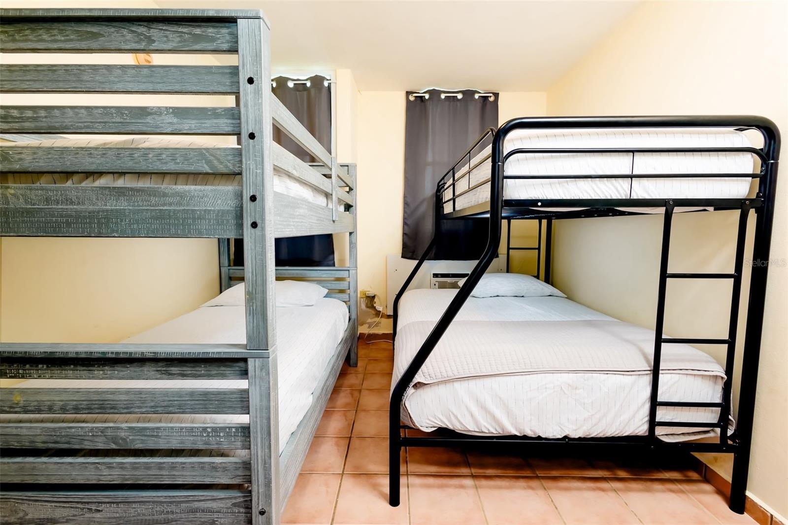 VILLAS DEL MAR BEACH RESORT - Residential Lease