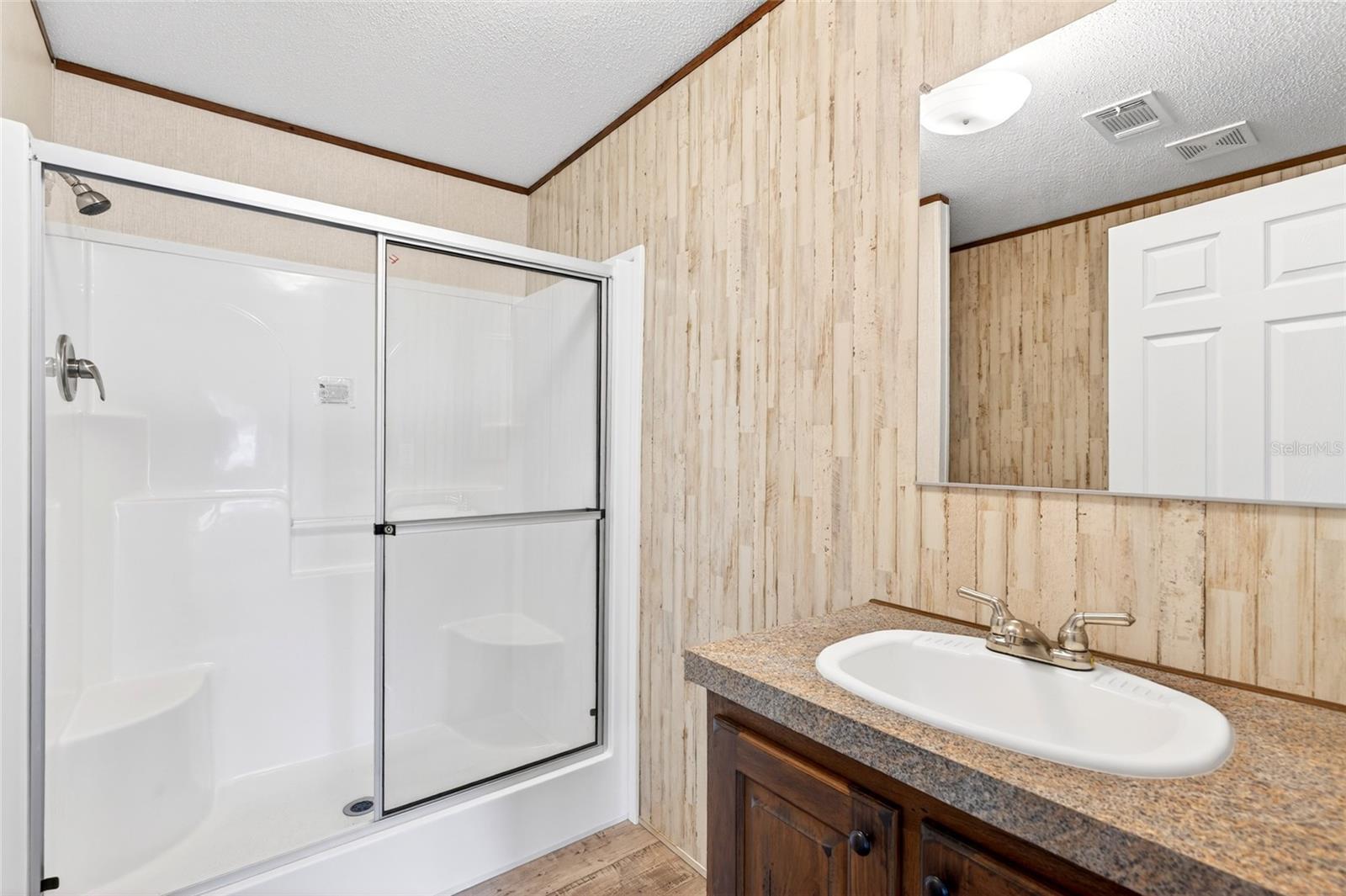 SILVER SPRINGS - Residential