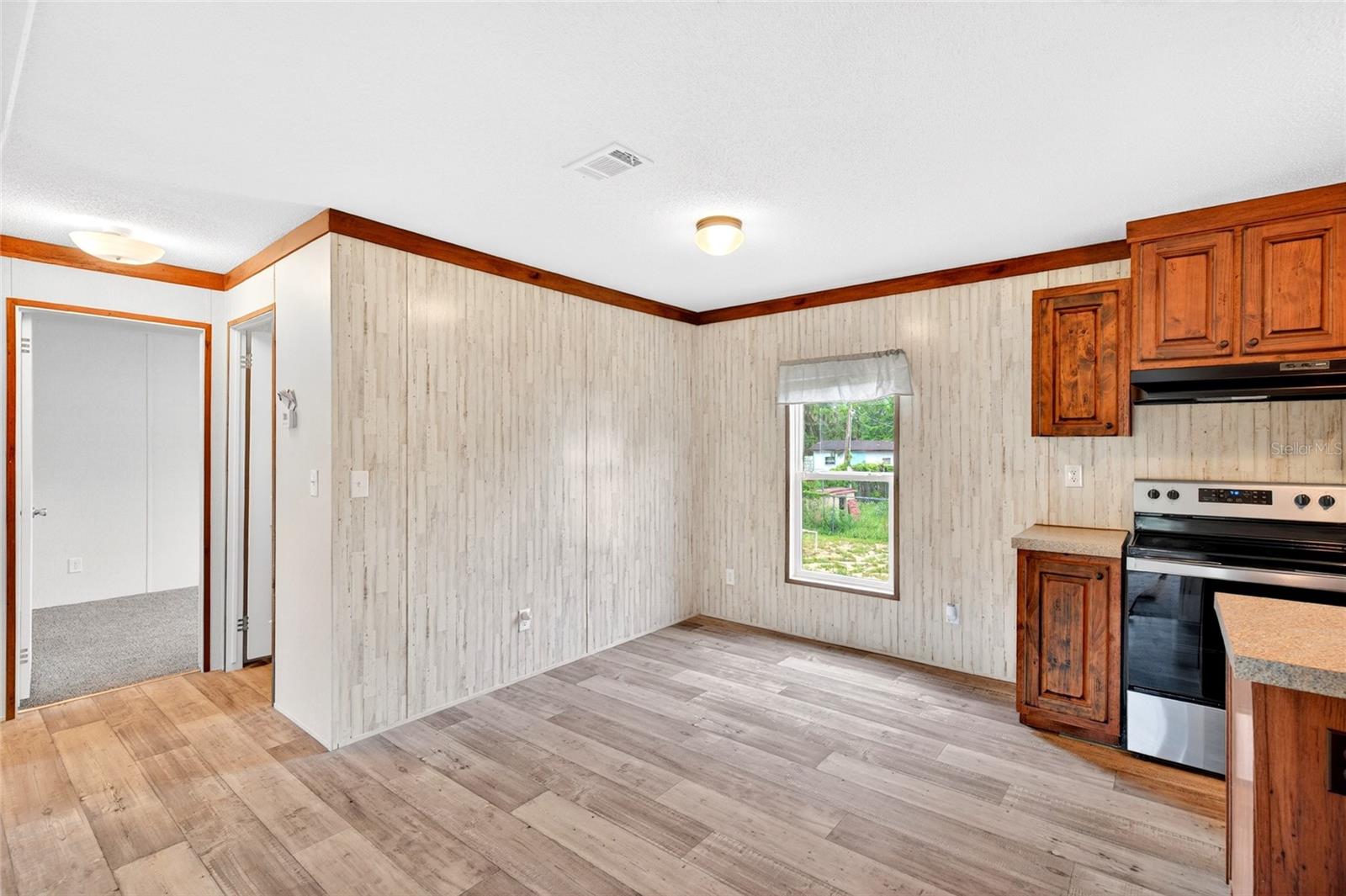 SILVER SPRINGS - Residential