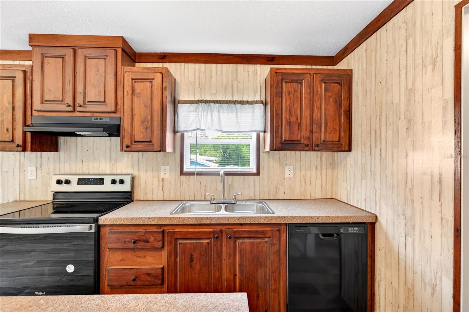 SILVER SPRINGS - Residential