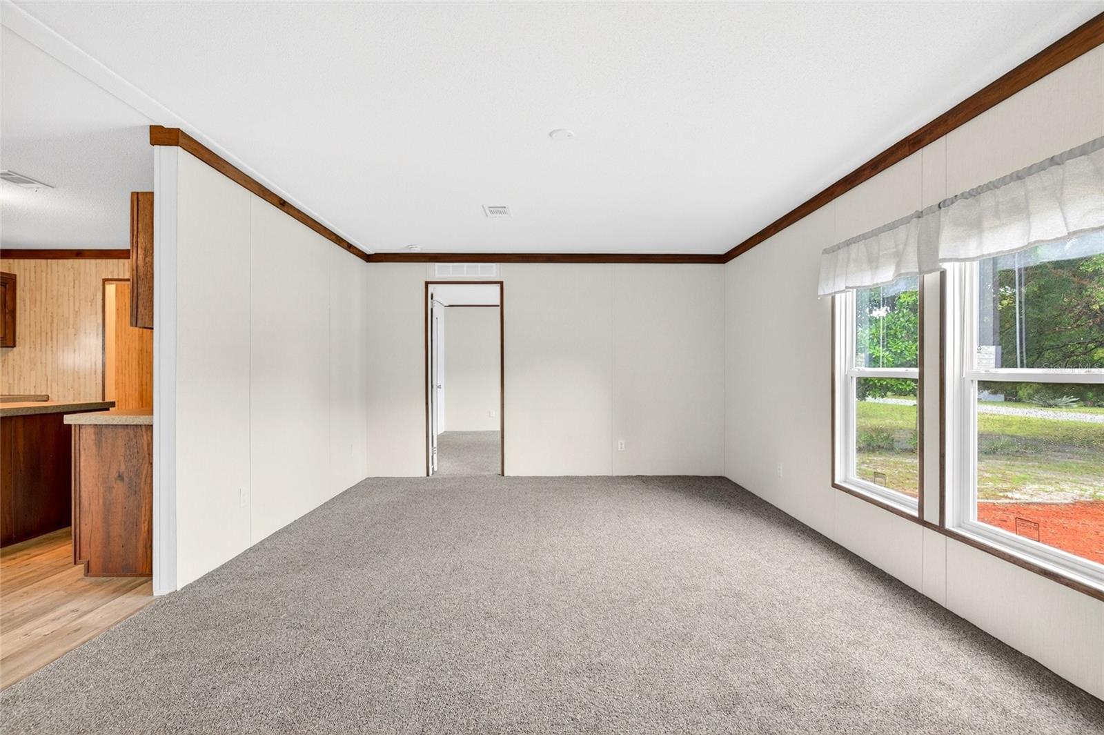 SILVER SPRINGS - Residential