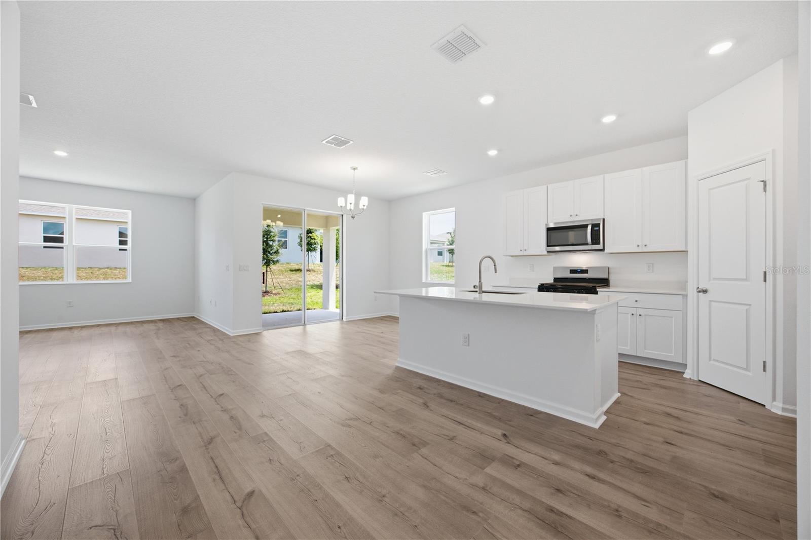 HERITAGE-THE COTTAGES OF SANDERS GROVE - Residential