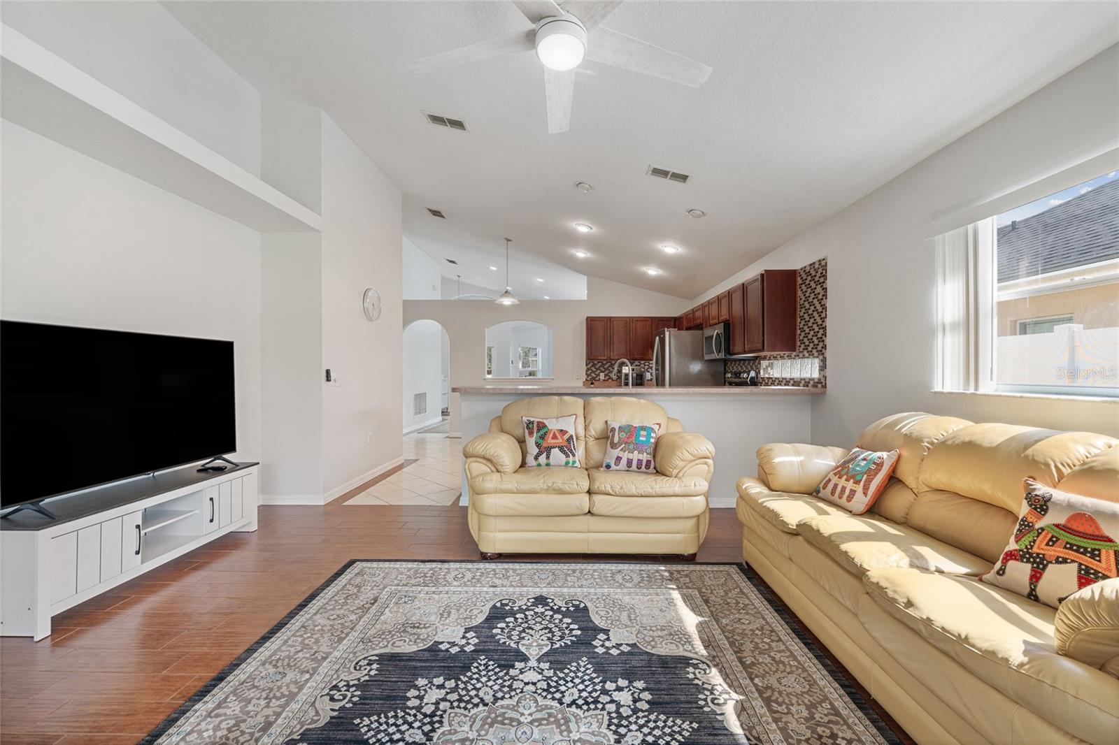 CAMPBELL COVE - Residential Lease