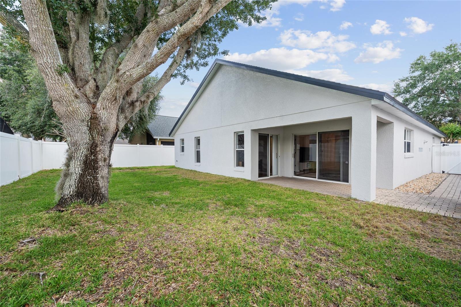 CAMPBELL COVE - Residential Lease
