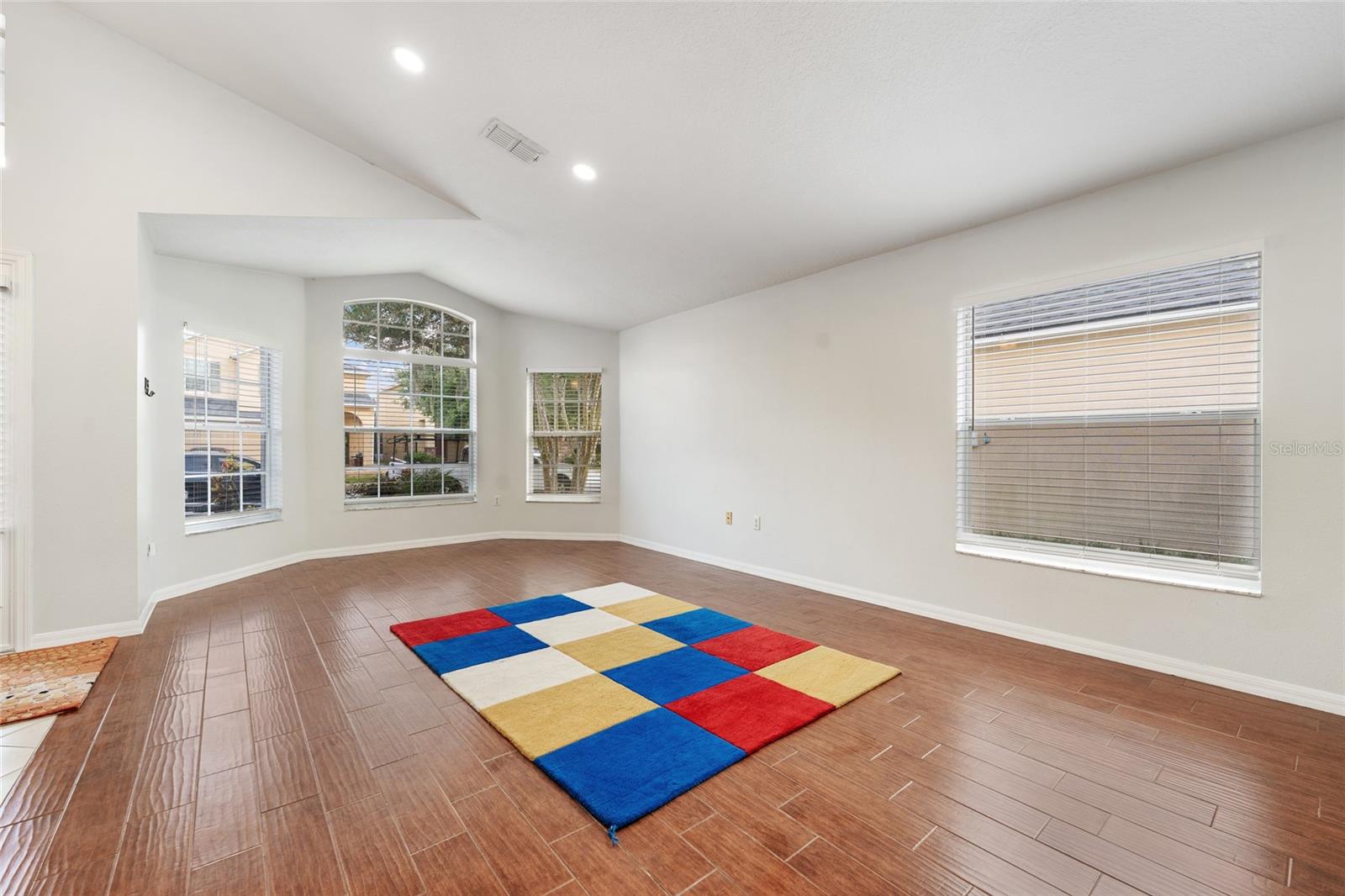 CAMPBELL COVE - Residential Lease