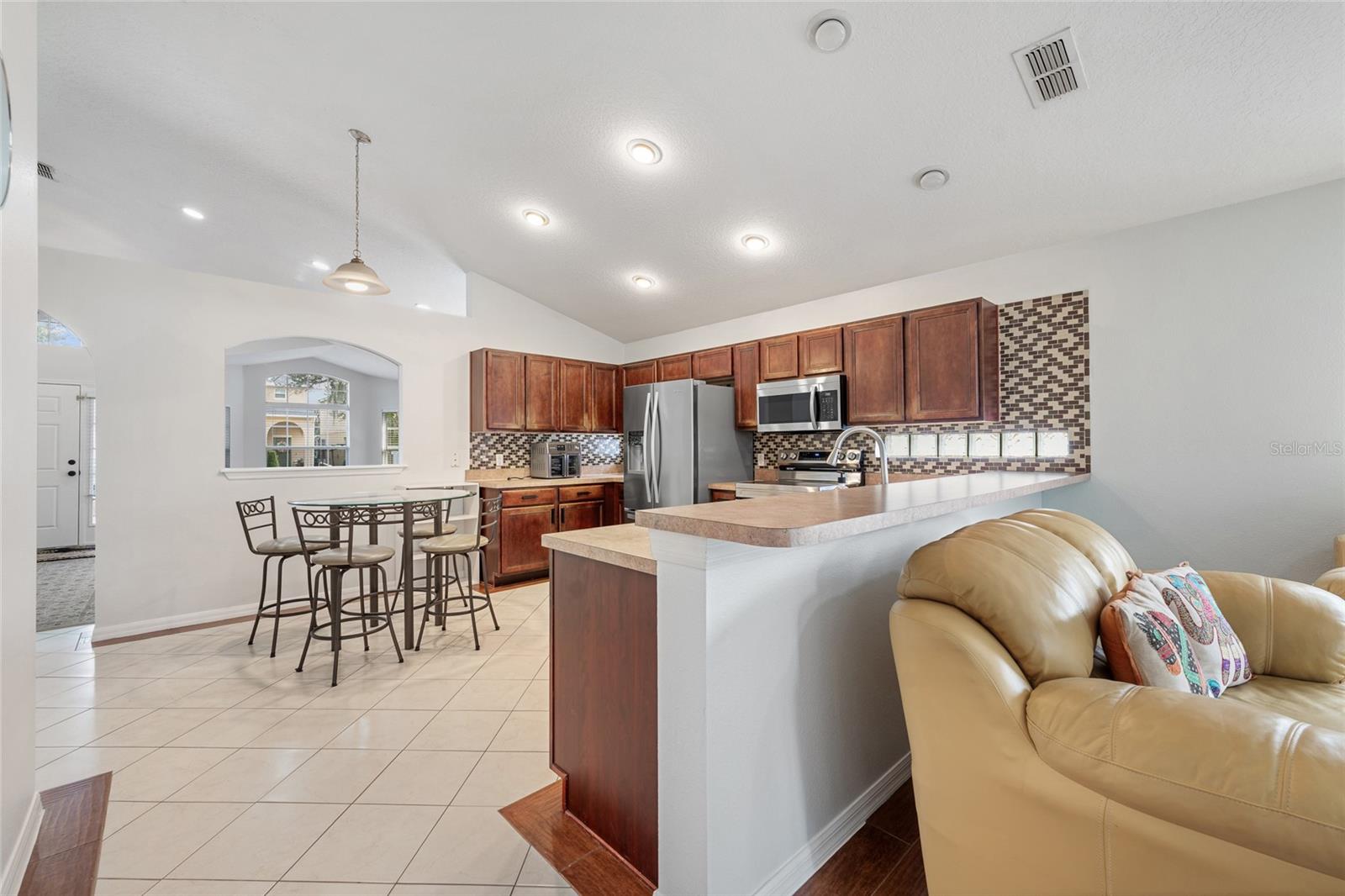 CAMPBELL COVE - Residential Lease