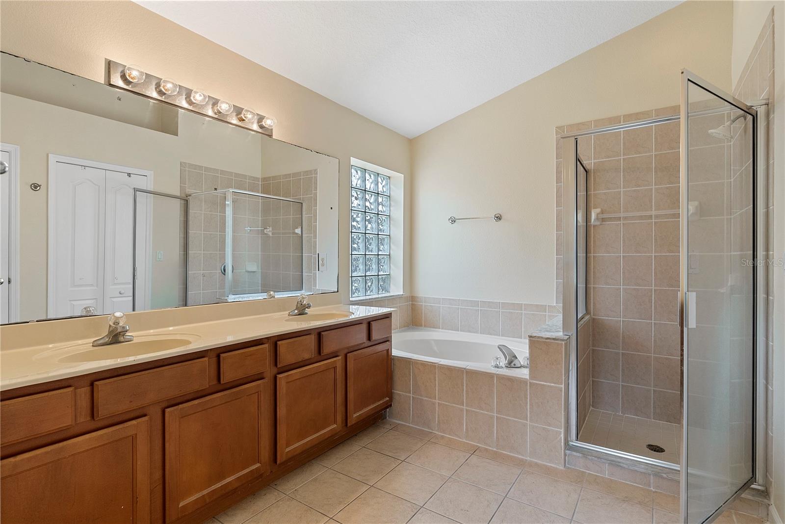MISSION PARK - Residential
