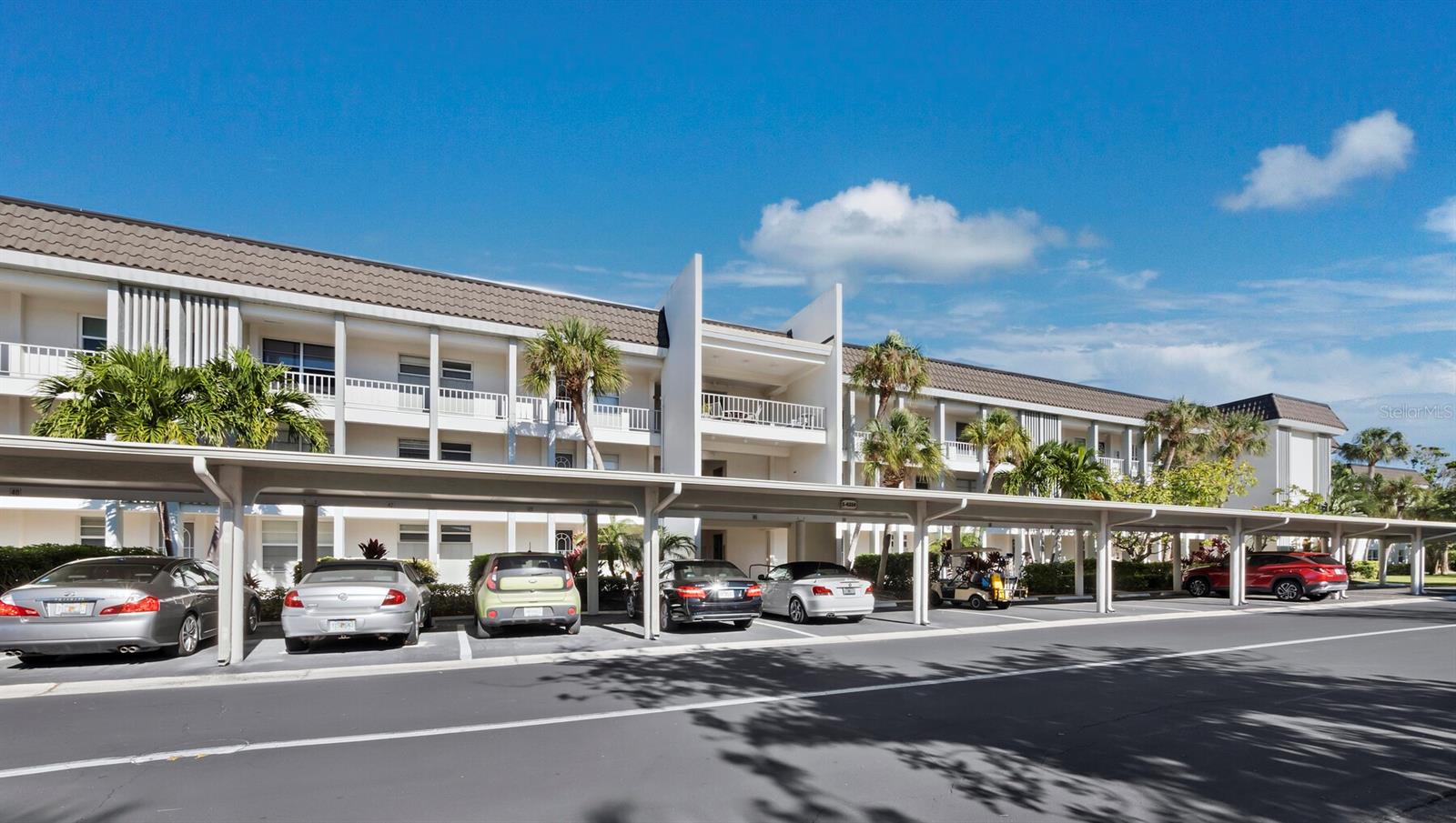LONGBOAT HARBOUR - Residential