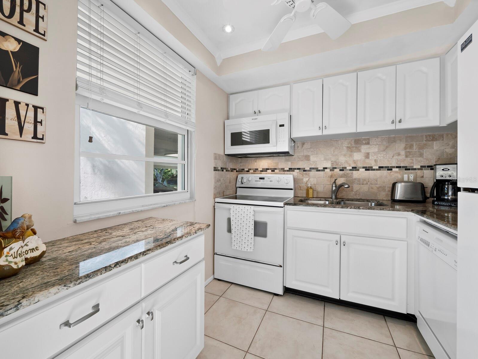 LONGBOAT HARBOUR - Residential