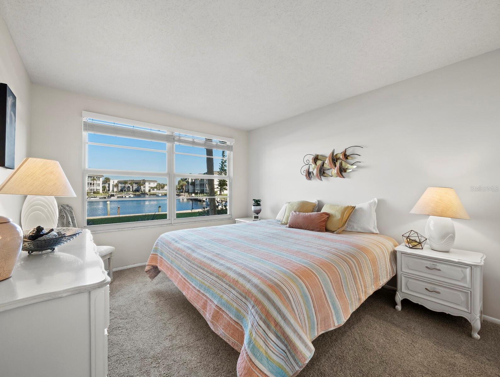 LONGBOAT HARBOUR - Residential