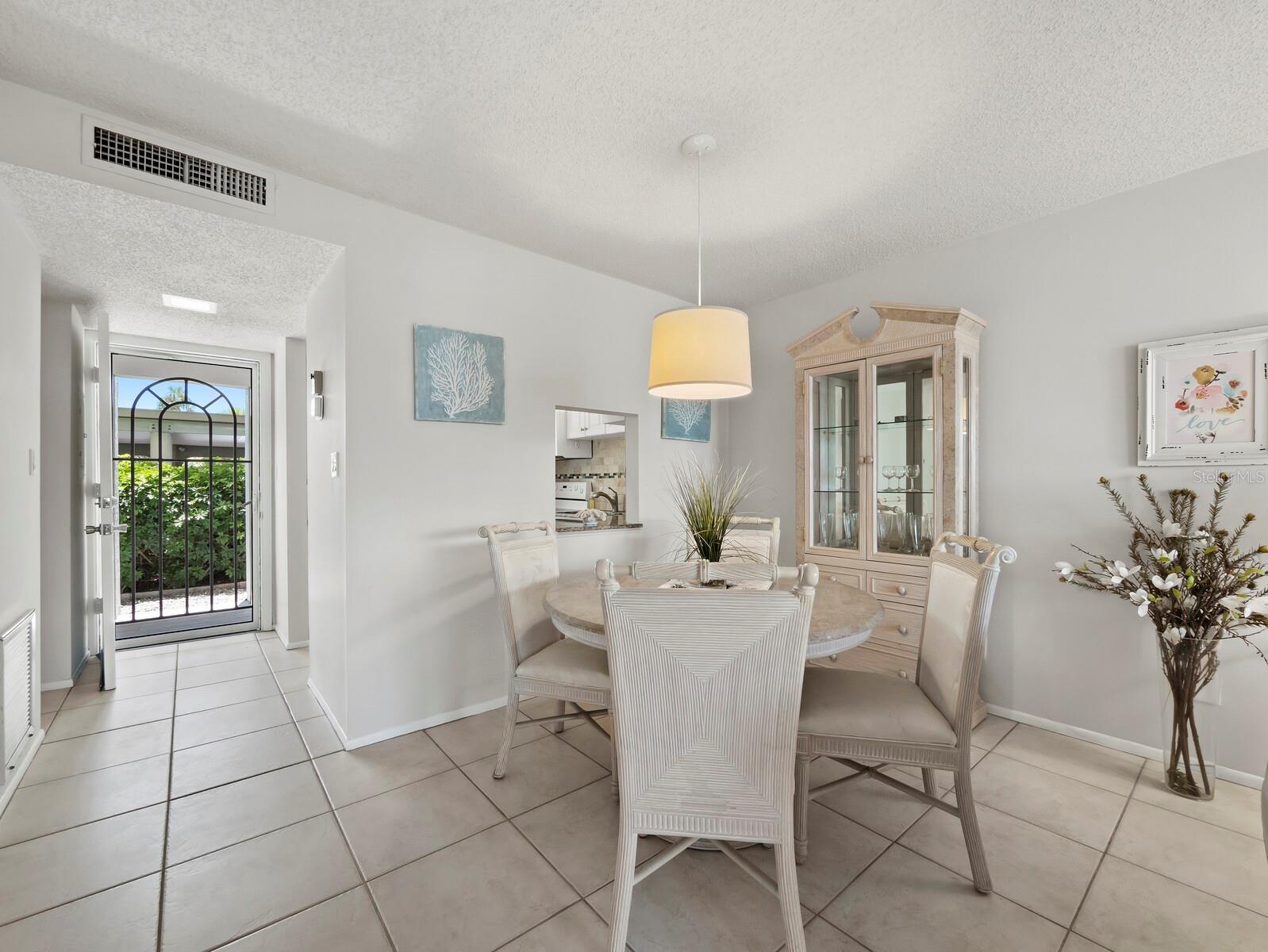 LONGBOAT HARBOUR - Residential
