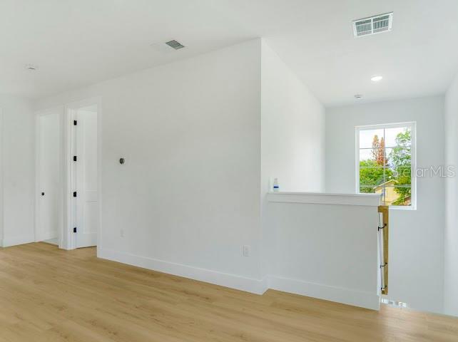 OAKLAND TOWN - Residential