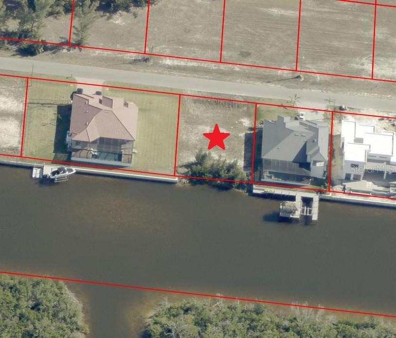CAPE CORAL - Land