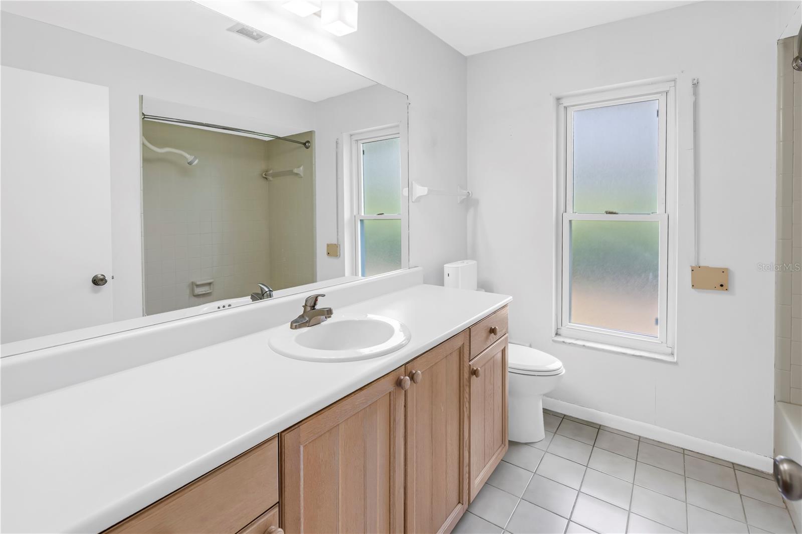 BAYWAY ISLES UNIT 1 - Residential