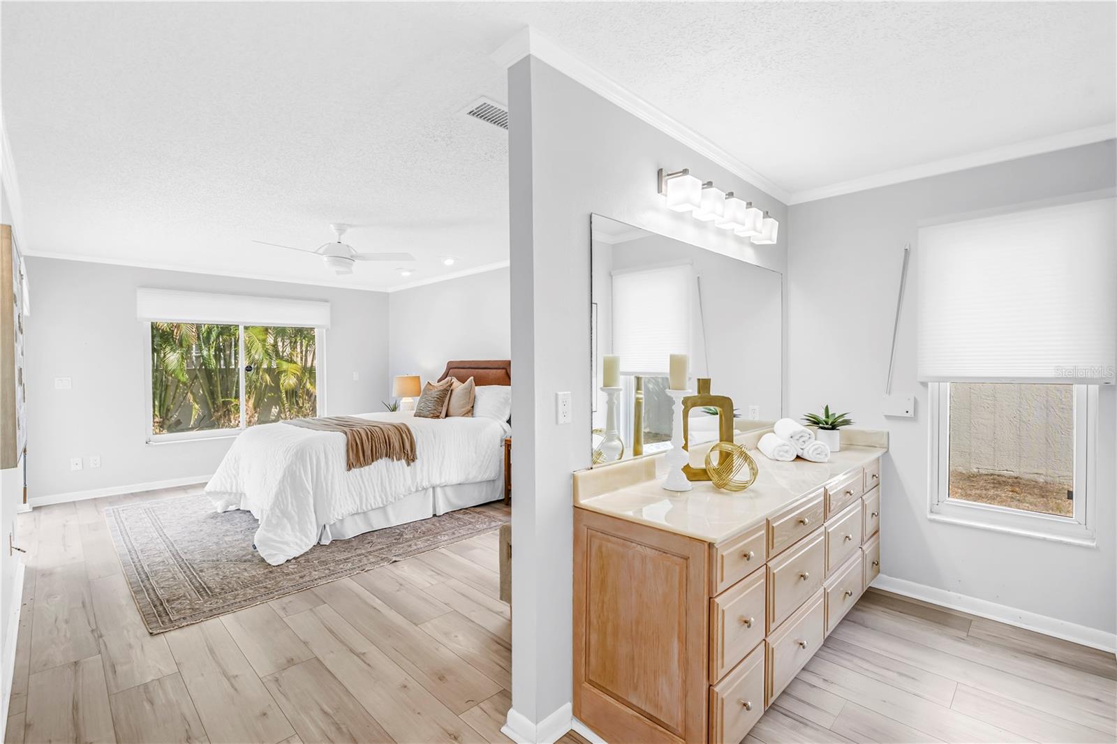 BAYWAY ISLES UNIT 1 - Residential