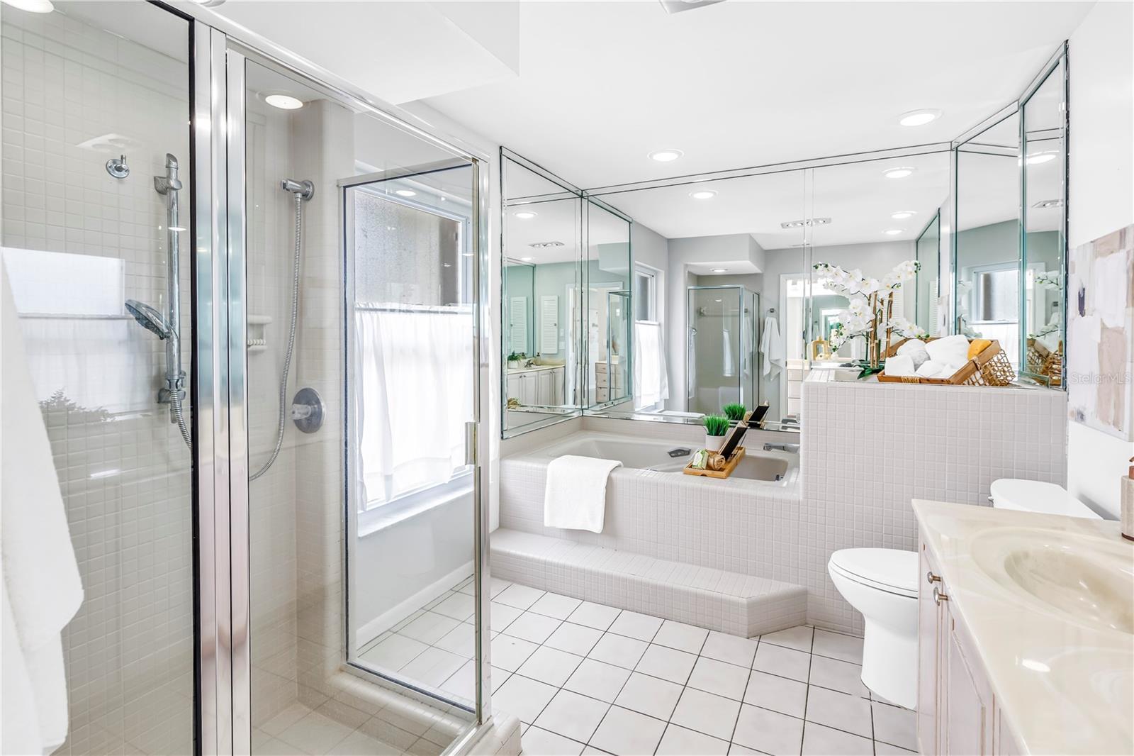 BAYWAY ISLES UNIT 1 - Residential