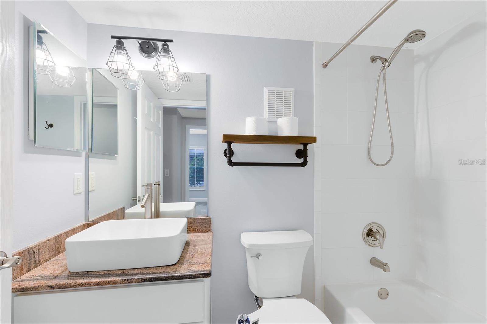 LA VITA CONDO PH 4 - Residential