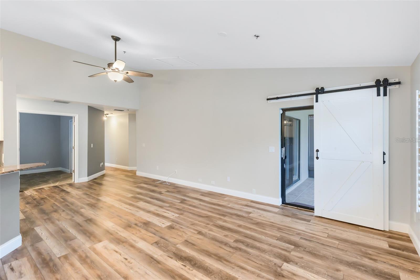 LA VITA CONDO PH 4 - Residential