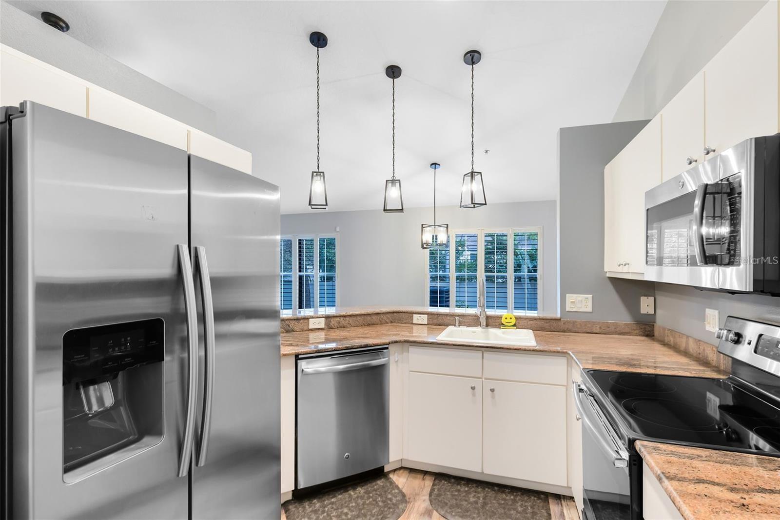 LA VITA CONDO PH 4 - Residential