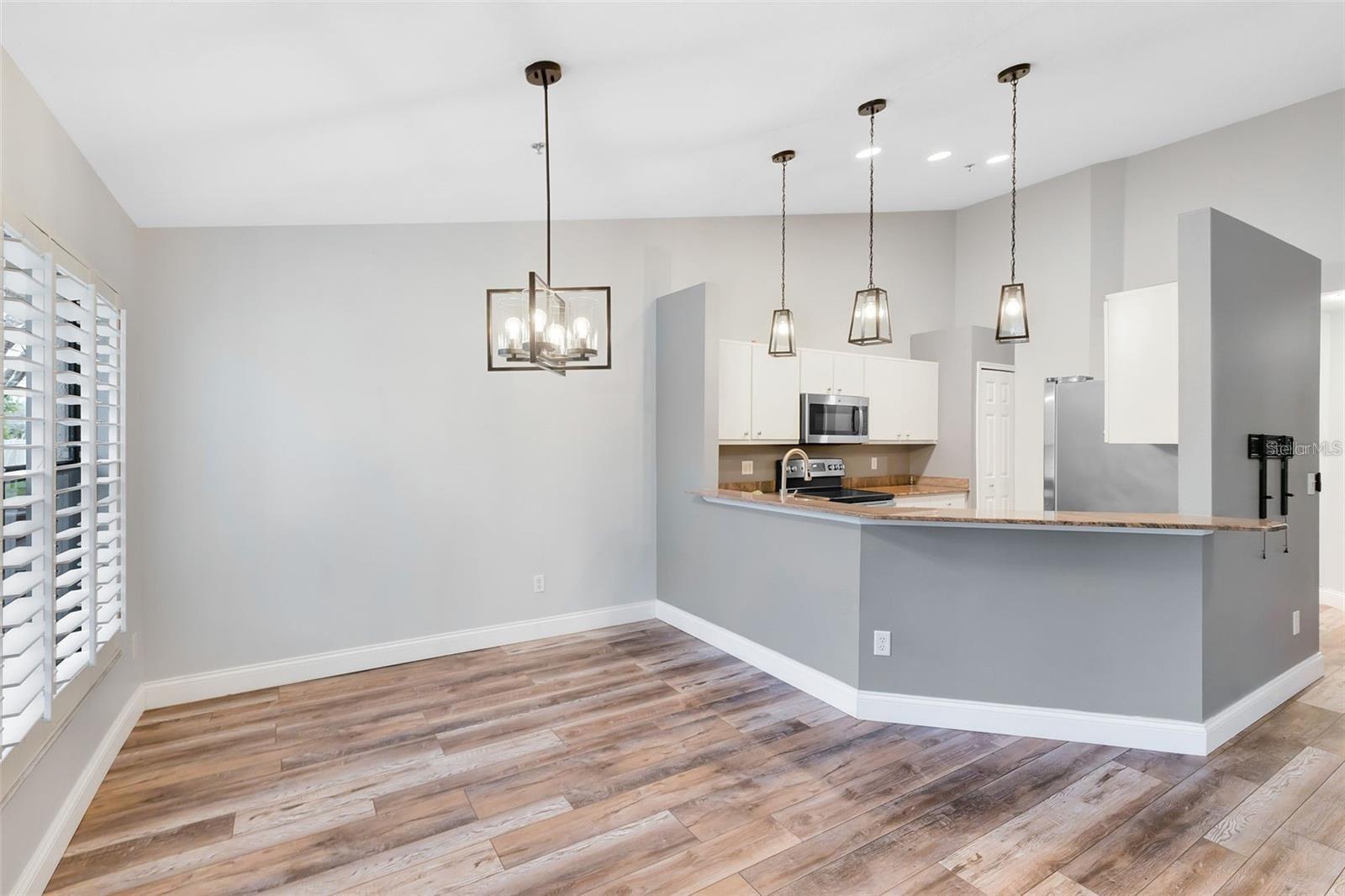 LA VITA CONDO PH 4 - Residential