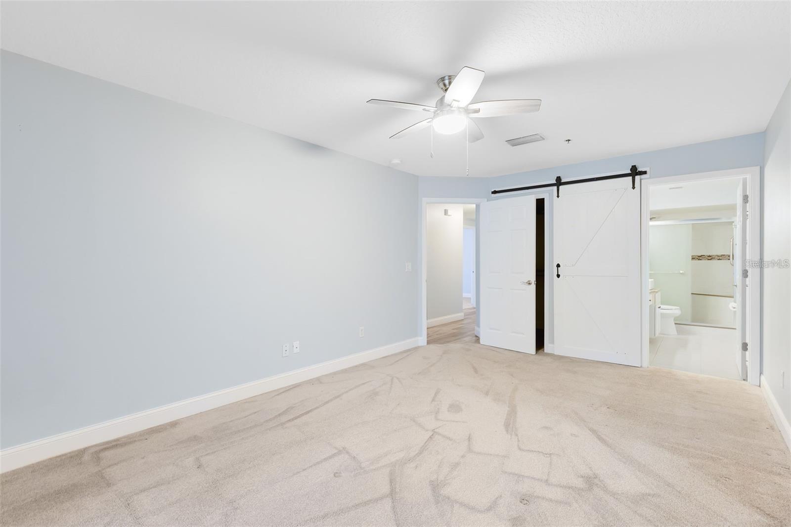 LA VITA CONDO PH 4 - Residential