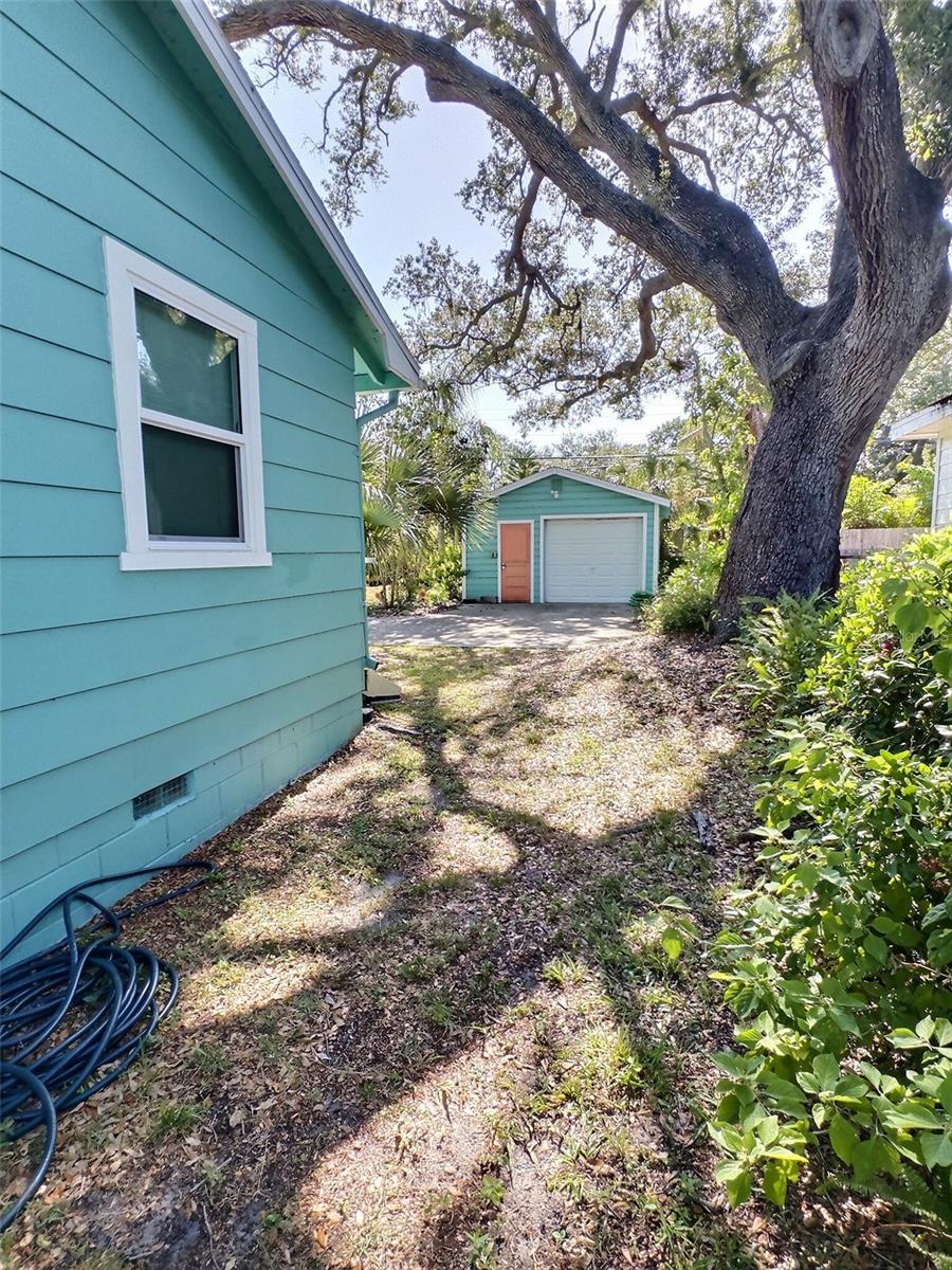 DUNEDIN ISLES 1 - Residential Lease