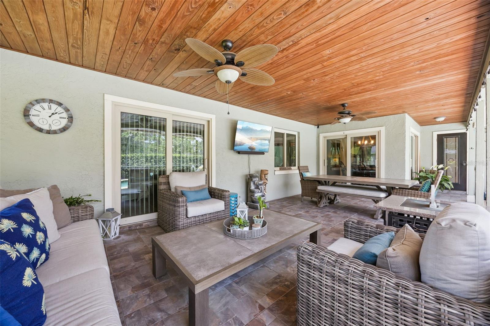 COUNTRY DOWNS PH 2 - Residential