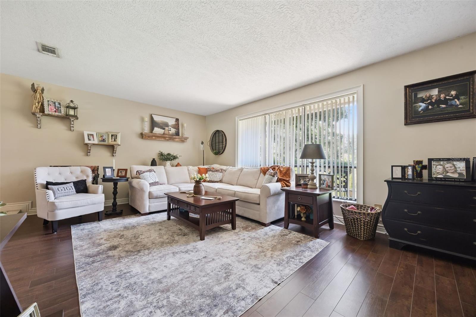 COUNTRY DOWNS PH 2 - Residential