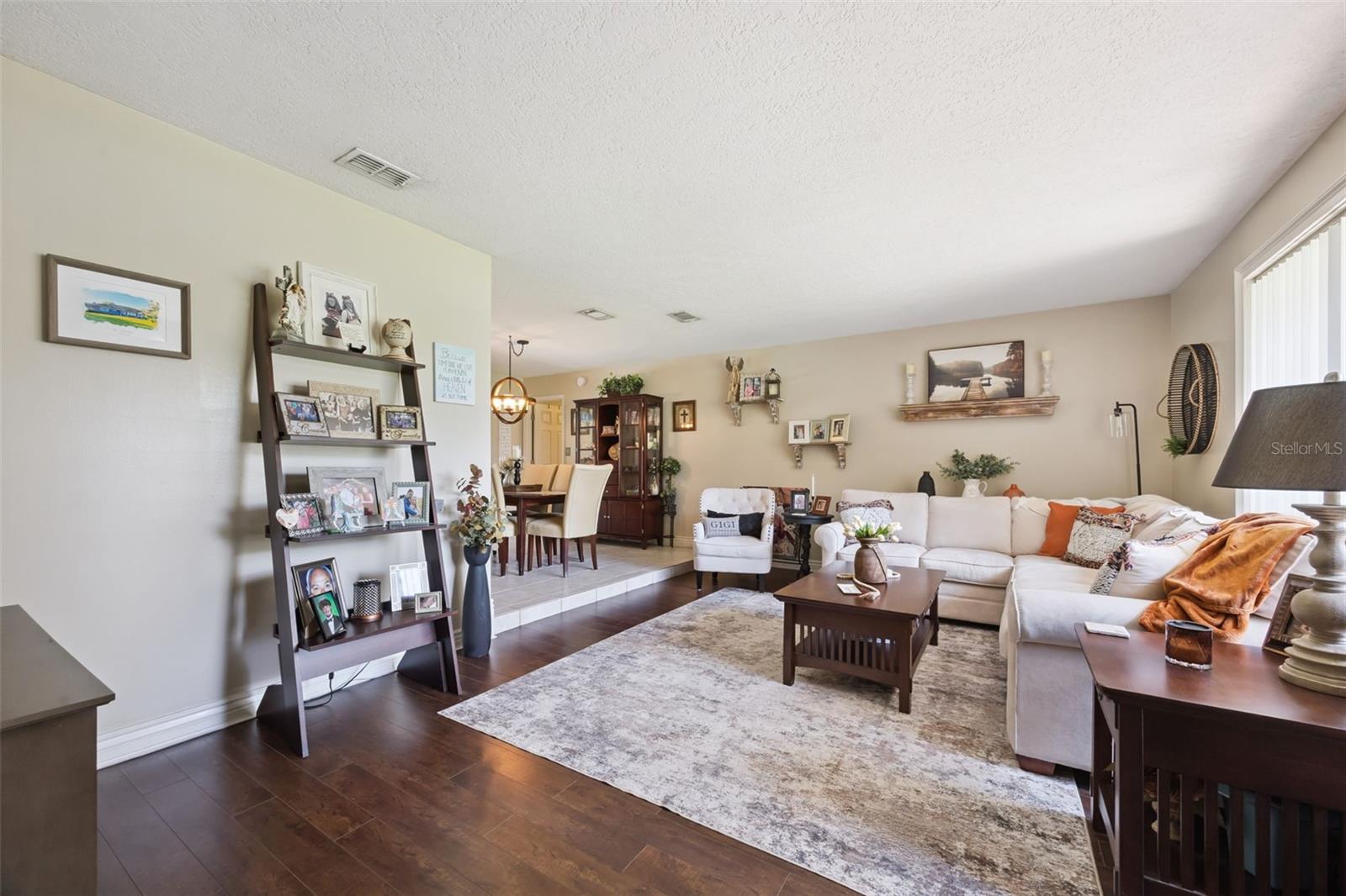 COUNTRY DOWNS PH 2 - Residential