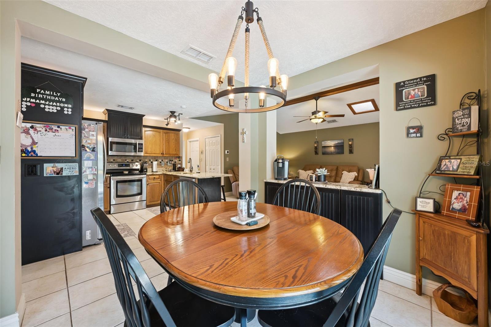 COUNTRY DOWNS PH 2 - Residential