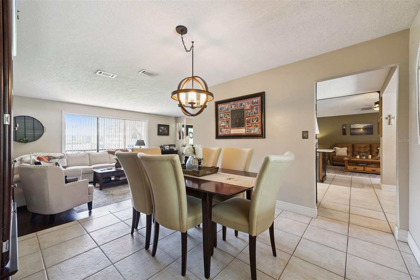 COUNTRY DOWNS PH 2 - Residential