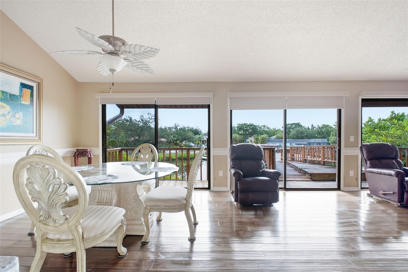 VENETIAN COURT - Residential