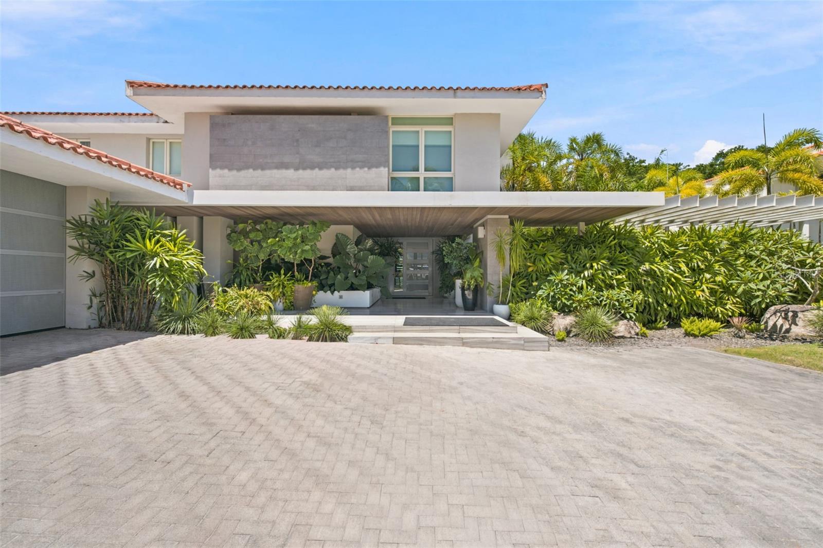 DORADO BEACH EAST - Residential