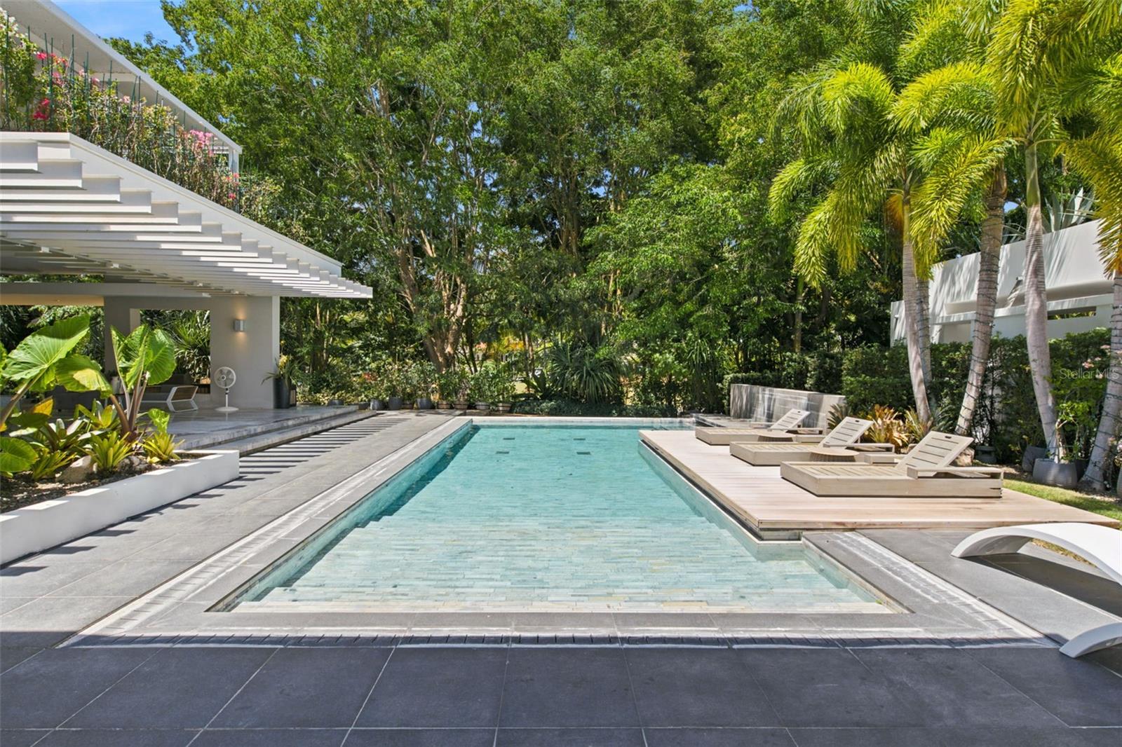 DORADO BEACH EAST - Residential