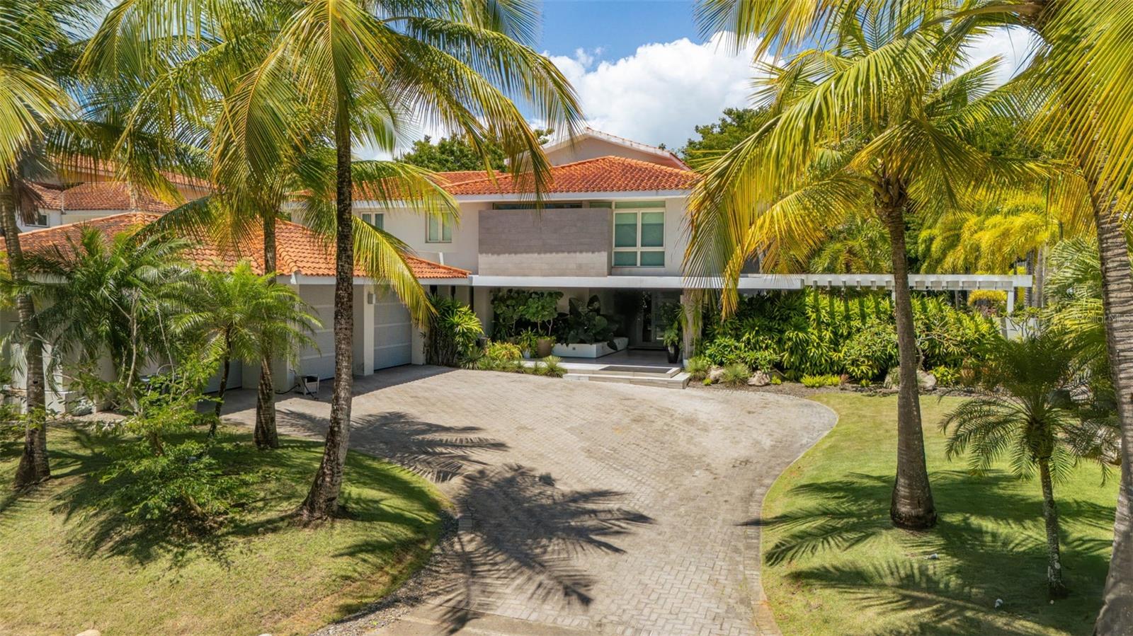 DORADO BEACH EAST - Residential