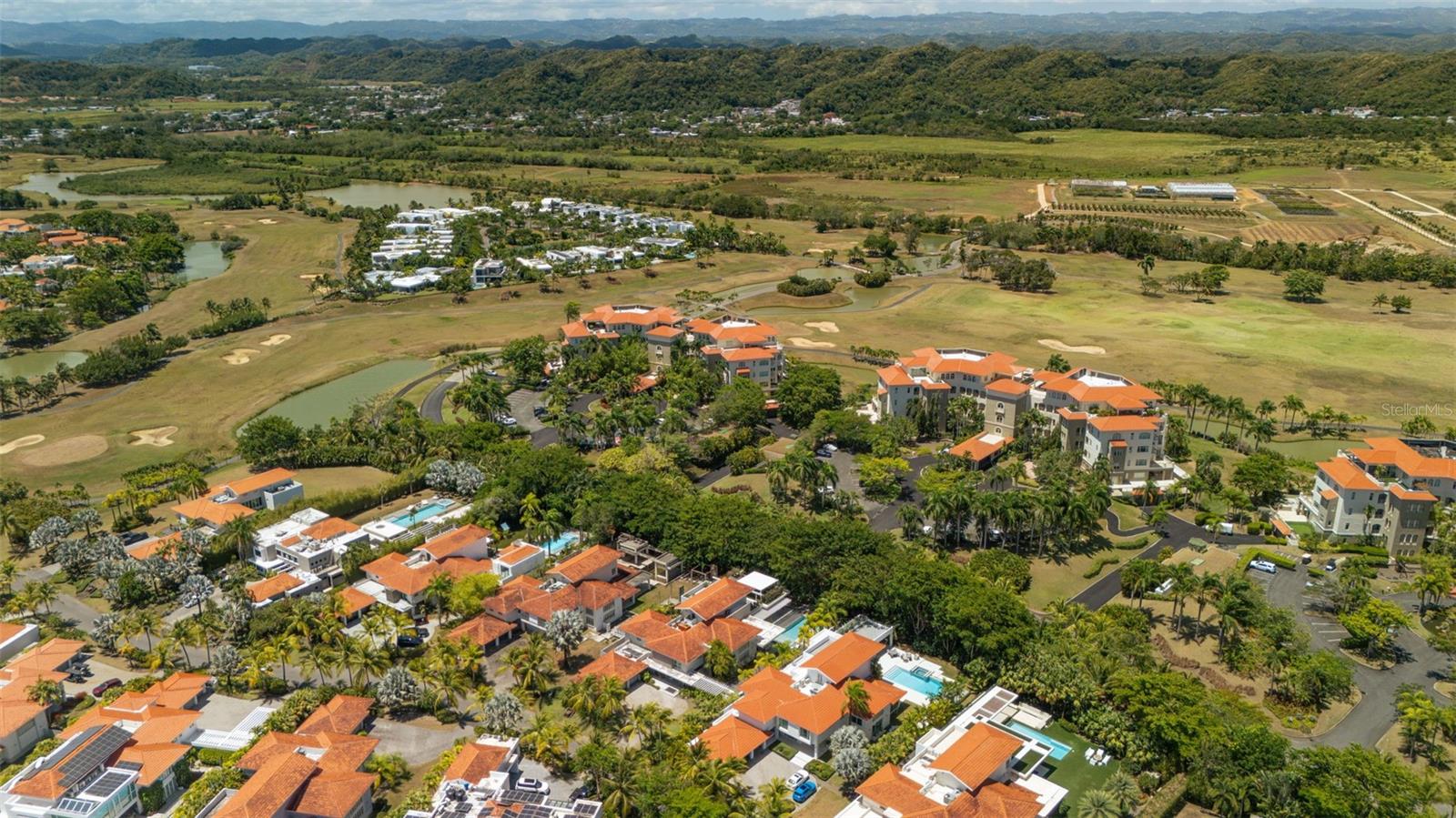 DORADO BEACH EAST - Residential