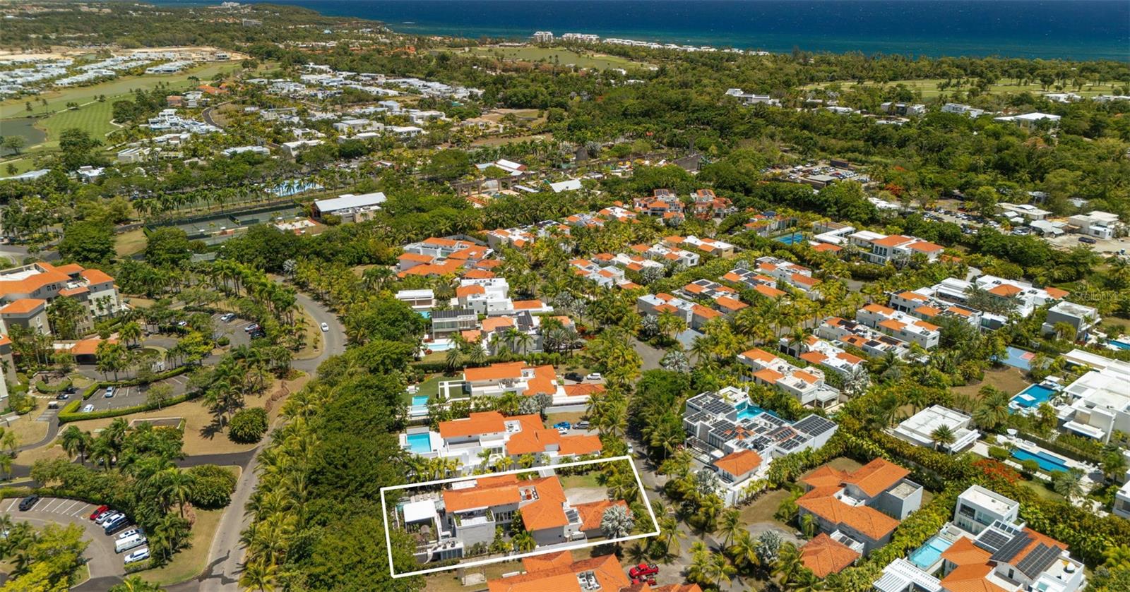 DORADO BEACH EAST - Residential