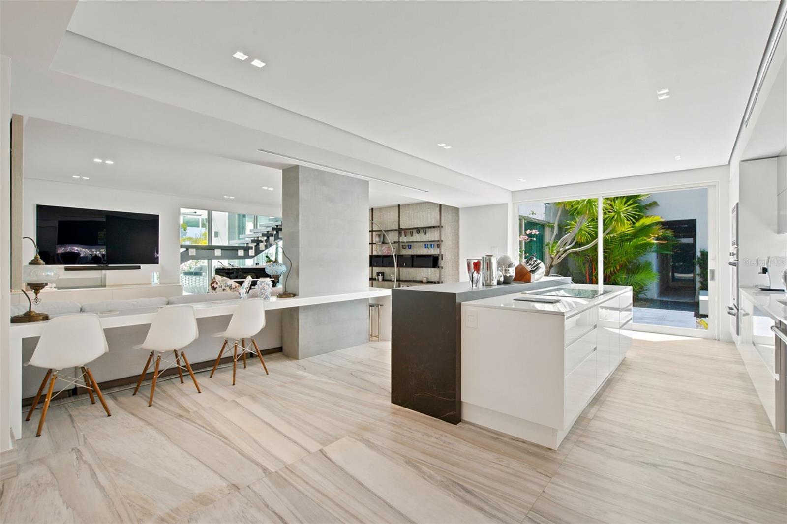 DORADO BEACH EAST - Residential