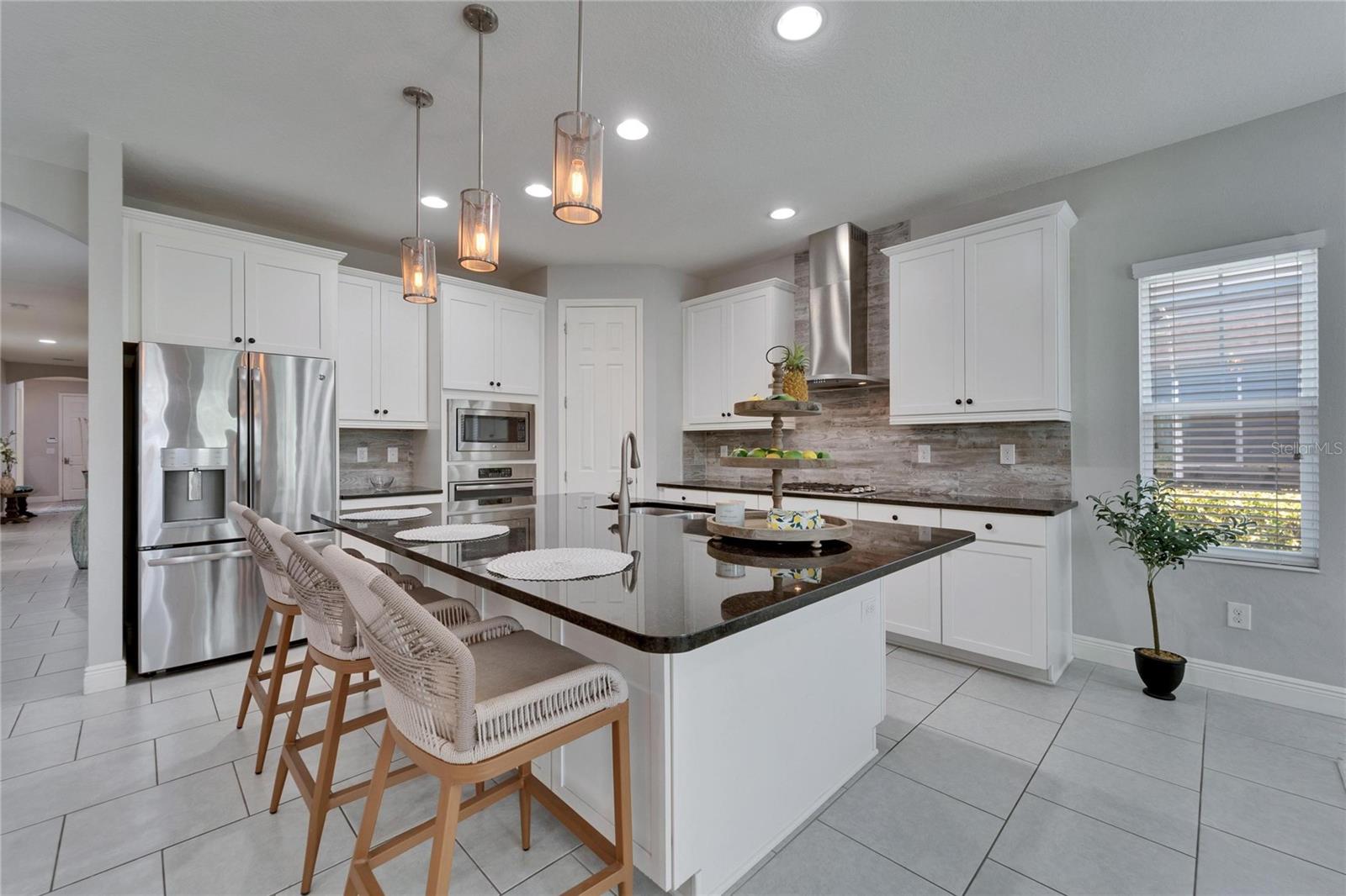 MIRABAY PARCELS 21 & 23 - Residential
