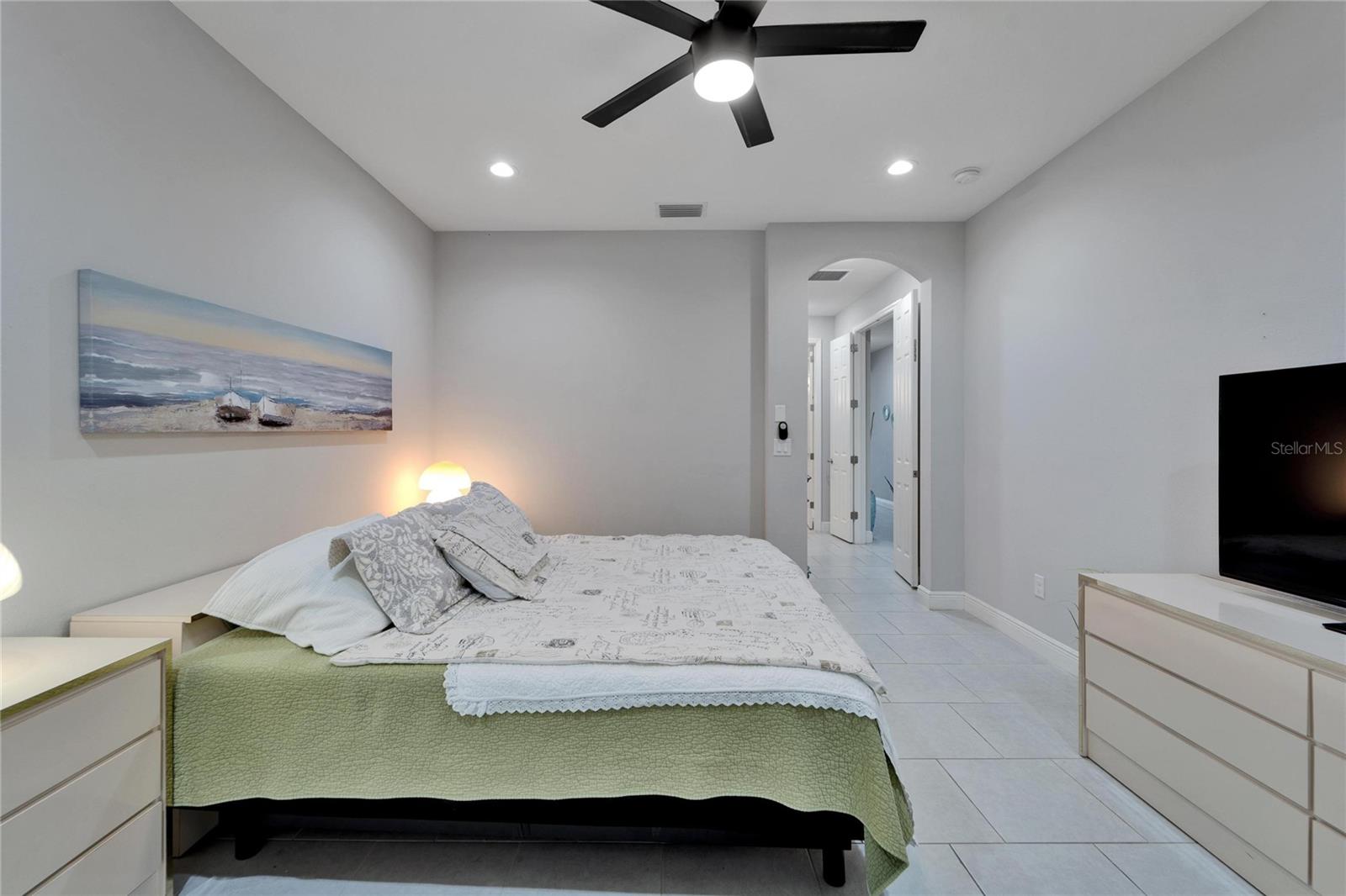 MIRABAY PARCELS 21 & 23 - Residential